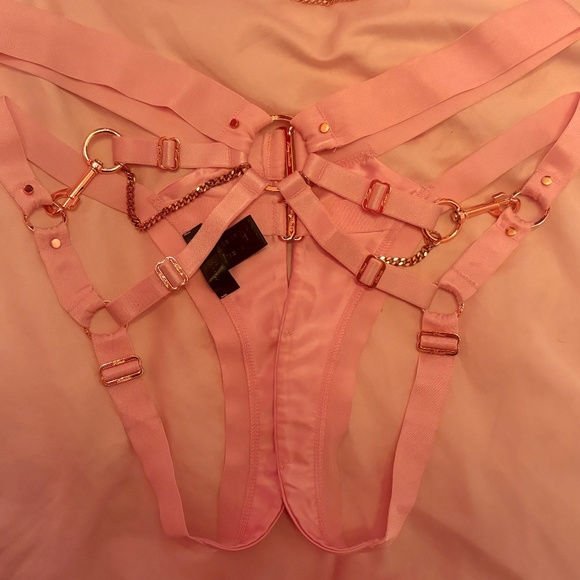 Honey Birdette Kukoro Blush & Rose Gold Set - Picture 5 of 7